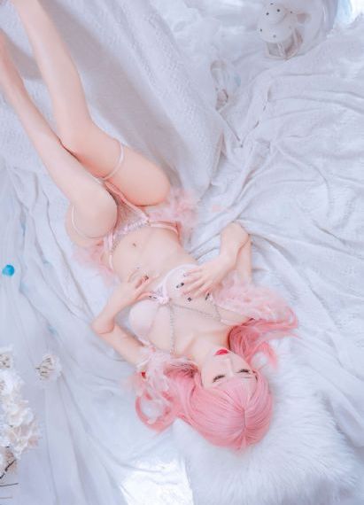 蜜桃臀