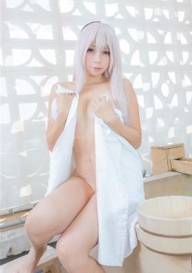 只是陌生人