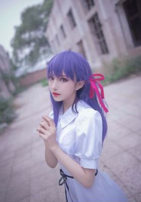 《偷偷》电影完整版免费观看